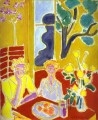 Dos niñas con fondo amarillo y rojo 1947 fauvismo abstracto Henri Matisse